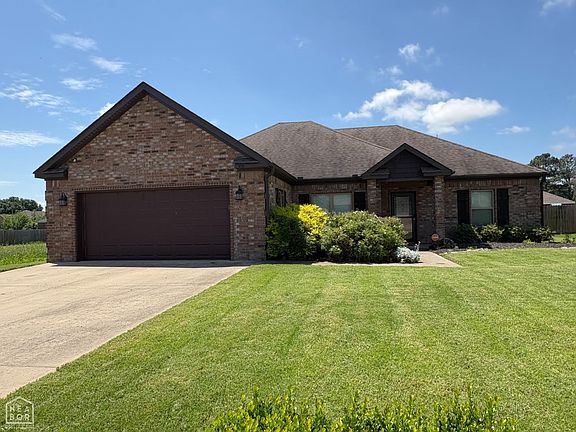 2nd image of 104 Sophie Dr