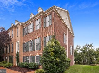 43801 Water Bay Ter, Leesburg, VA
