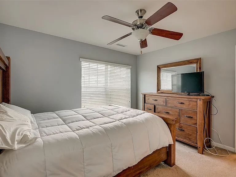1304 Cozart St #317 — Photo 14