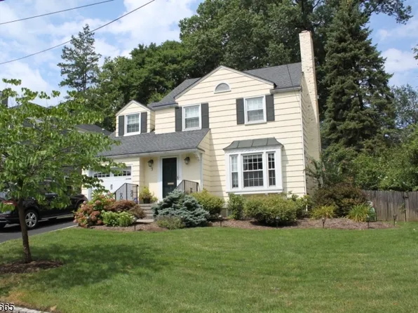 3 Elmwood Pl, Short Hills, NJ 07078