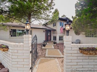 6804 Valley View Pl, Cheyenne, WY 82009