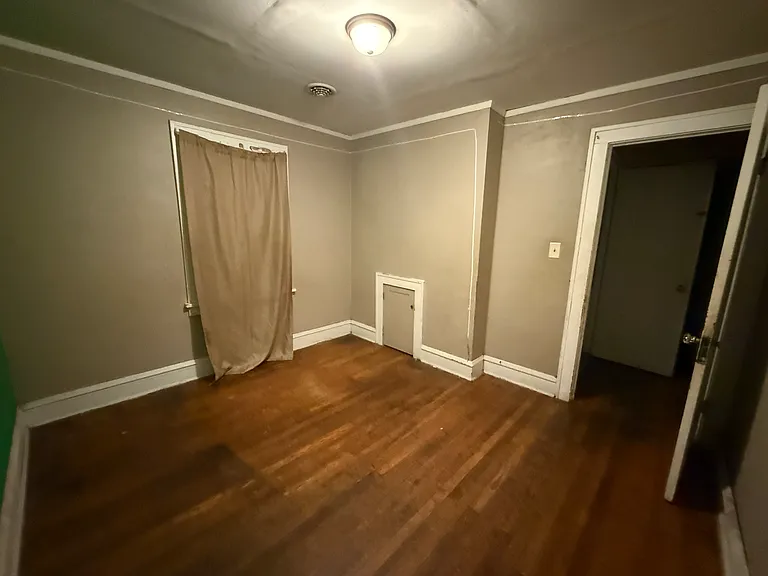 2113 N Taylor Rd — Photo 32