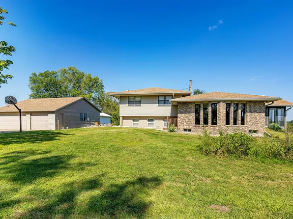 15999 Fulton St, Indianola, IA 50125