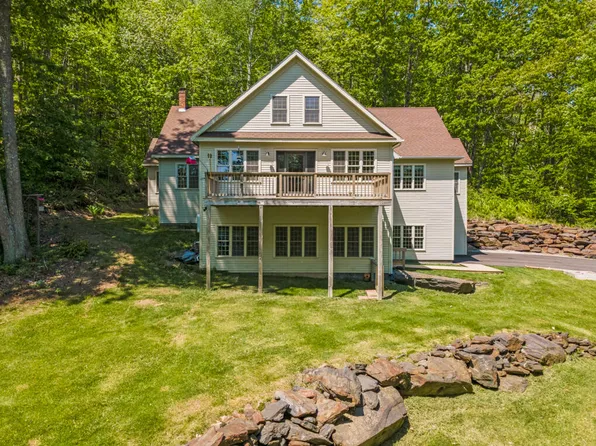 90 Rockland Street, Rockport, ME 04856