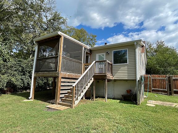 2nd image of 2622 Woodyhill Dr