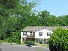 Building Photo - River Retreat Apartments