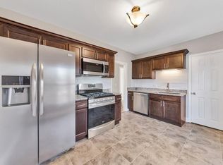 60 E Bay Path Ter, Springfield, MA 01109