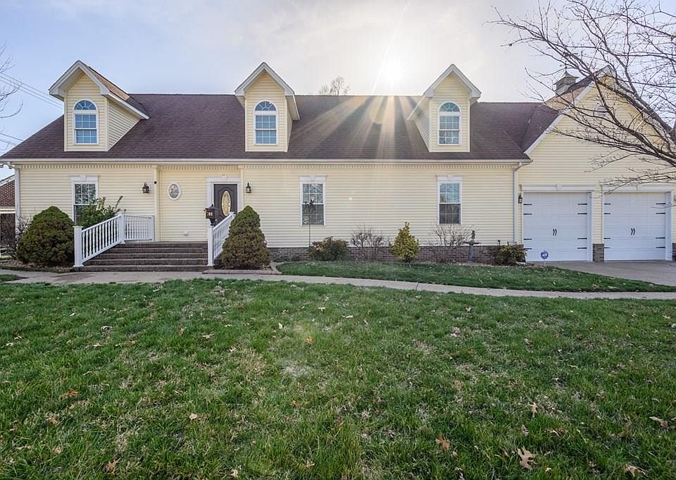 1st image of 308 Brown Ct