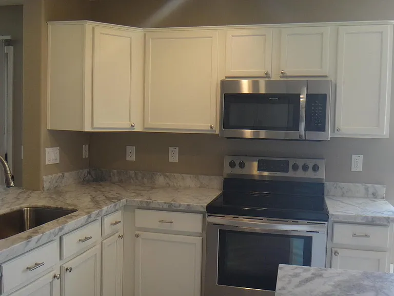 12525 W Reade Ave — Photo 11