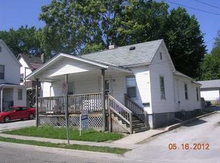 104 N Allin St, Bloomington, IL 61701