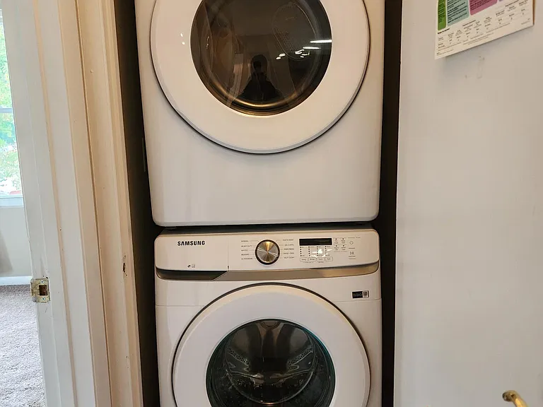 Brand new laundry unit