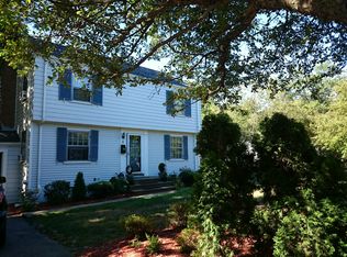 8 Shrewsbury Rd, West Roxbury, MA 02132