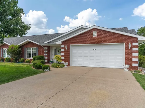 3212 Cherokee Dr, Marion, IL 62959