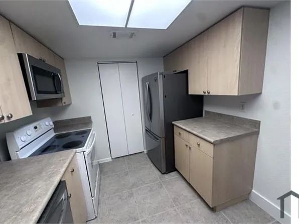 9144 W Atlantic Blvd APT 832, Coral Springs, FL 33071