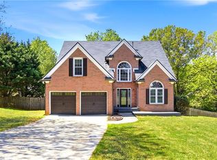 425 Tramore Ct, Roswell, GA 30075