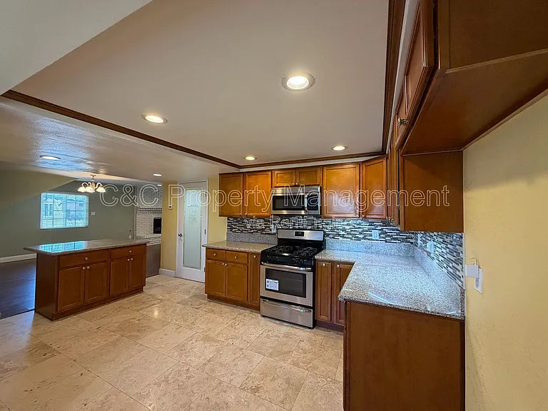 4981 Dassco Ct — Photo 7