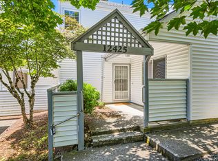 12425 SE Caruthers St, Portland, OR