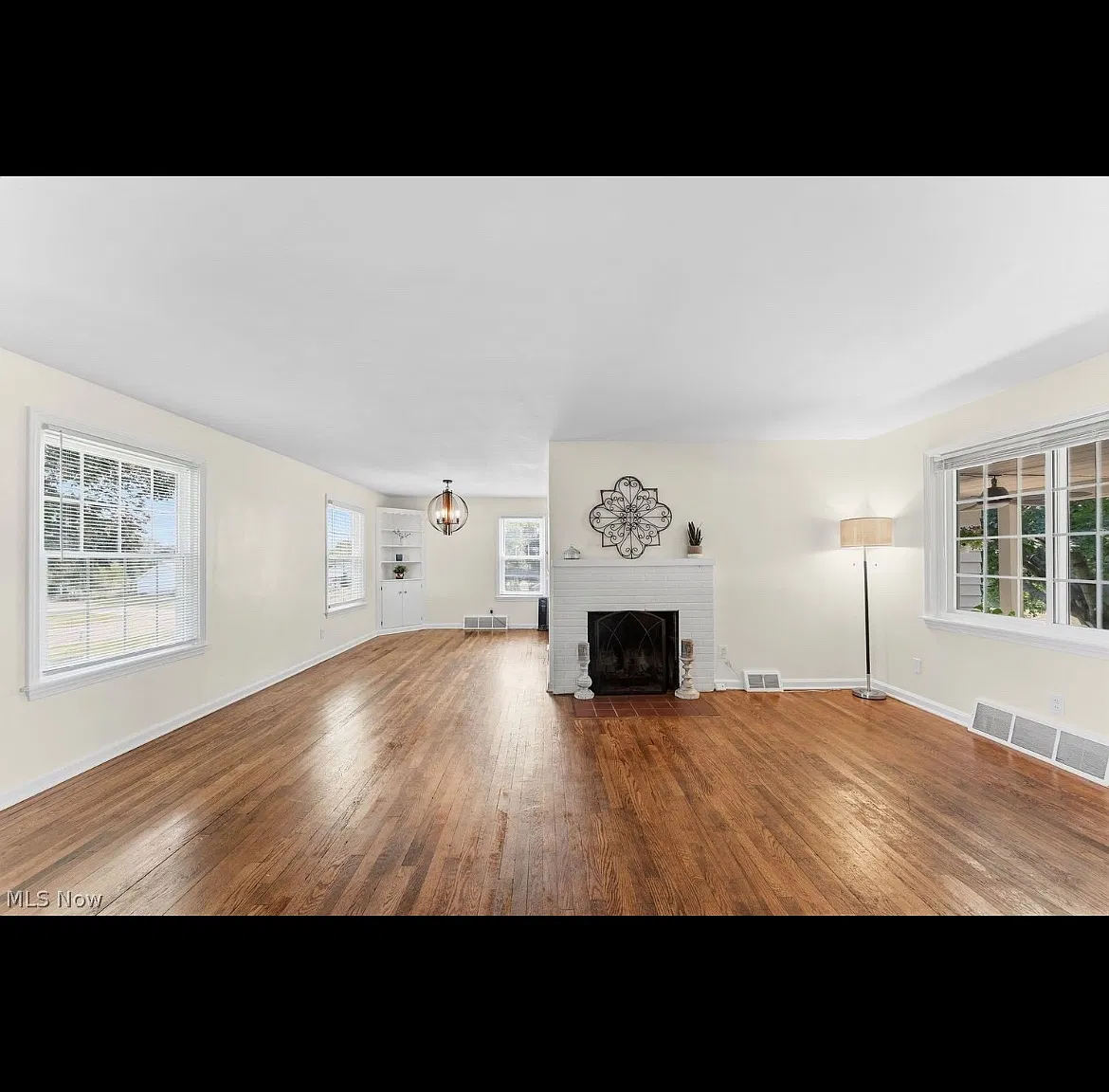 3090 Summit Rd — Photo 3