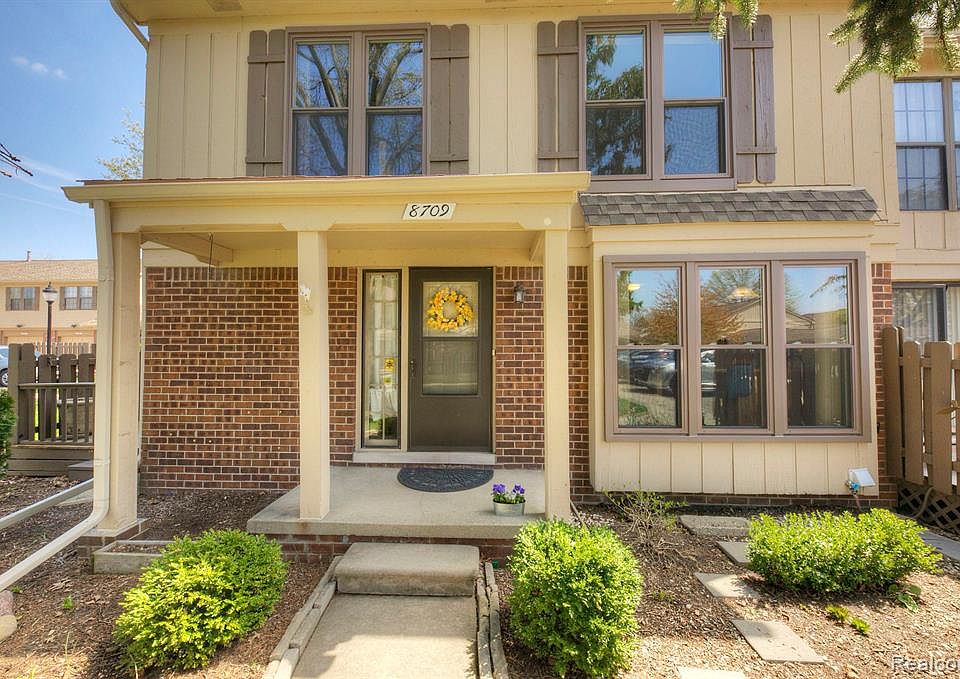 8709 Edgewater Ln, Warren, MI 48093 Zillow