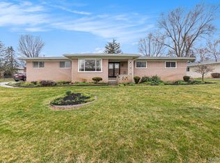 55125 Washington Dr, Shelby Township, MI 48316
