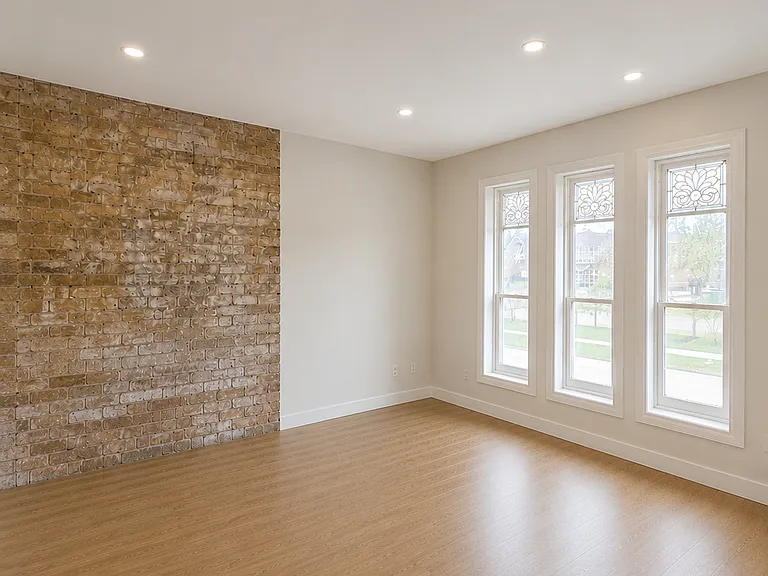 300 Princess Ave — Photo 16