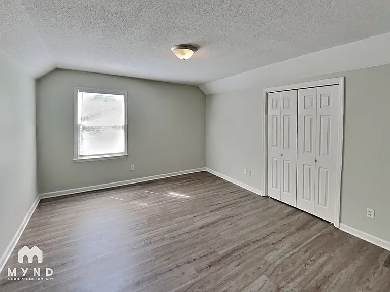 1728 Russet Woods Ln — Photo 16