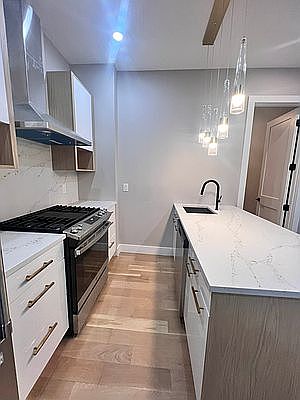 5th image of 136 Quincy St #2A