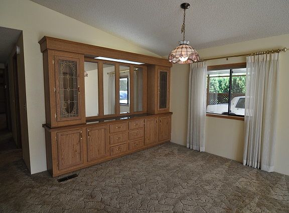 5th image of 573 NW Silver Meadow Ln