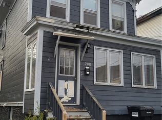 208 Beecher St, Syracuse, NY 13203