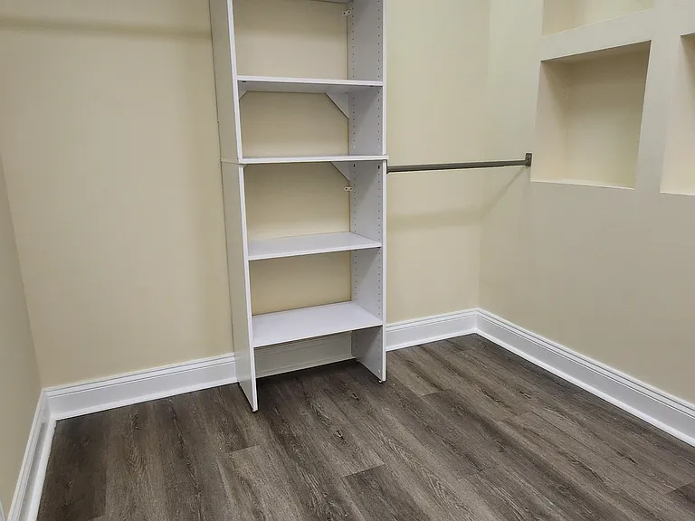 203 Loudoun St SW #2 — Photo 6