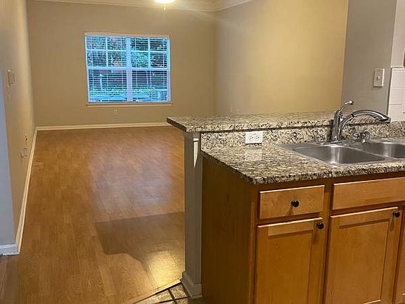 3rd image of 4207 S Dale Mabry Hwy Unit 8107