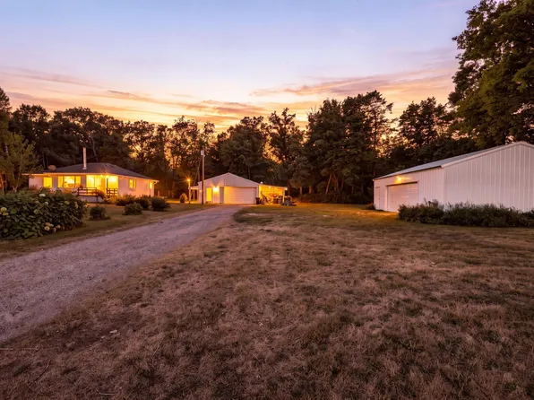 2225 Naples St, Mora, MN 55051