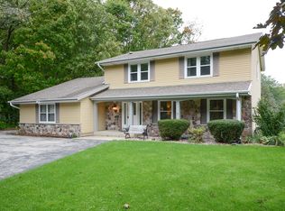 17390 Robinwood St, Brookfield, WI 53045