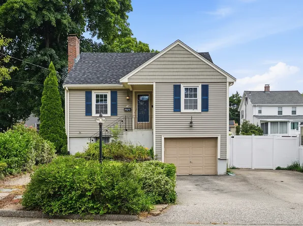 24 Ford St, Dedham, MA 02026