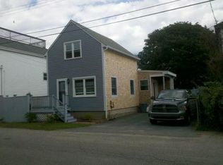 69 Gormley Ave, Portsmouth, RI 02871