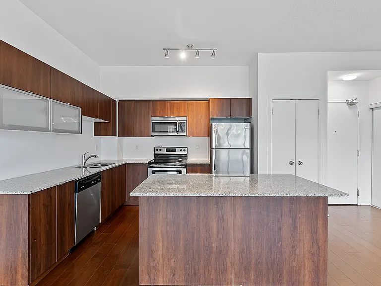 59 E Liberty St #2401 — Photo 25