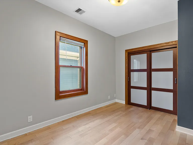1827 N 1st St #1827 — Photo 33