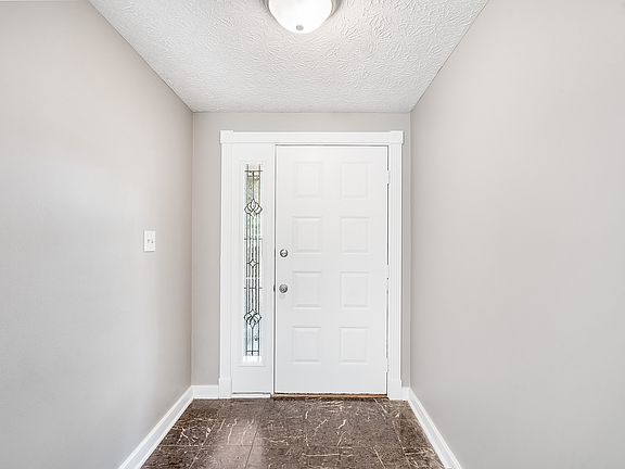 4th image of 8205 Autumn Mill Ln