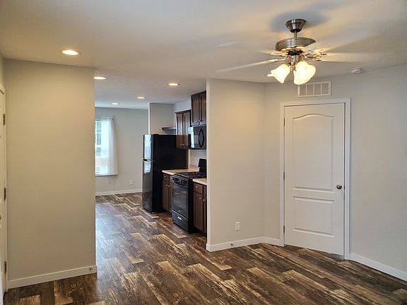 3rd image of 29 Mockingbird Dr #219