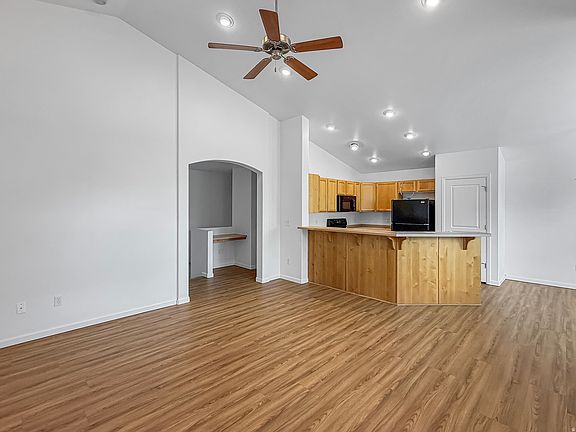 3rd image of 1409 Stone Meadow Dr