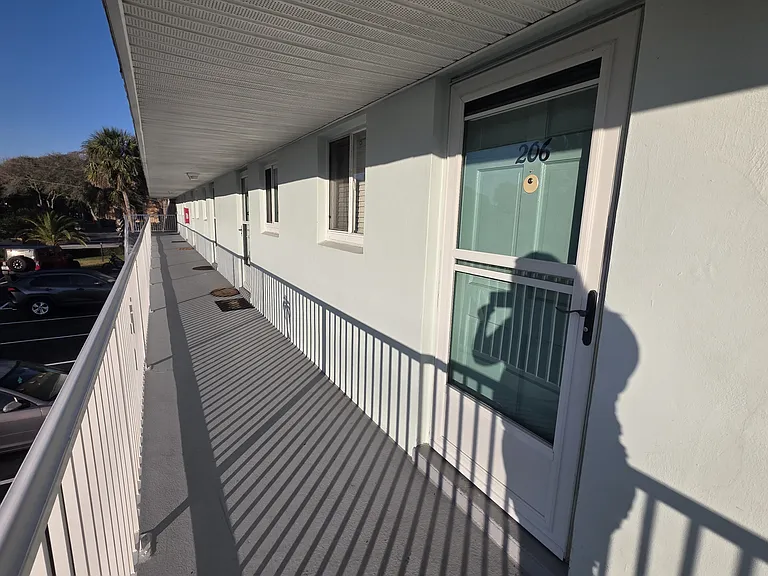 55 Vining Ct #206 — Photo 3