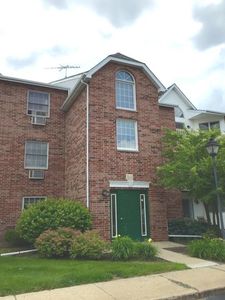 511 Leah Ln APT 3B, Woodstock, IL, 60098