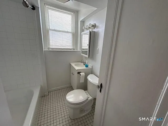 86 Grove St #A2 — Photo 6