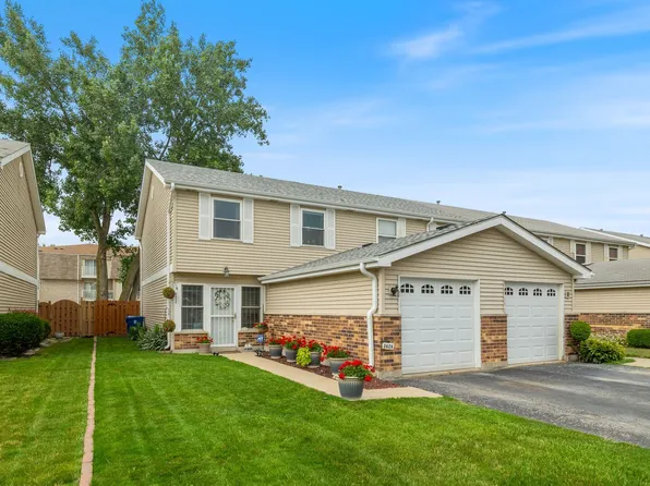 2626 E Martha Pl, Chicago, IL 60633