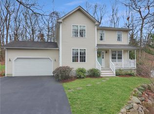206 Laurel Ln, South Kingstown, RI 02892