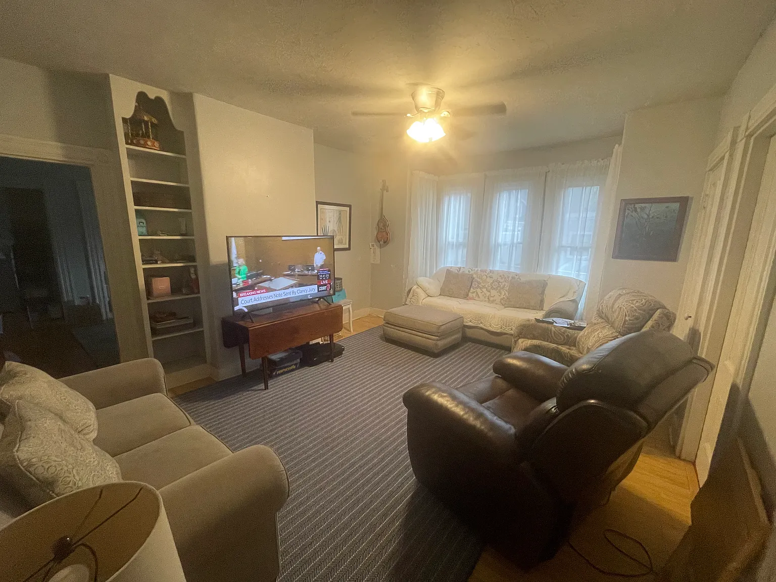 3 bed, 1200 sqft, $3,000 — Photo 2