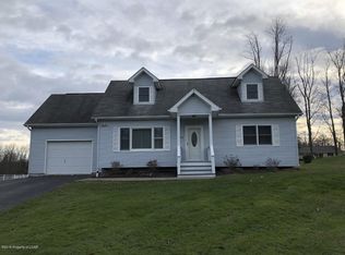 23 Brookside Rd, Waymart, PA 18472