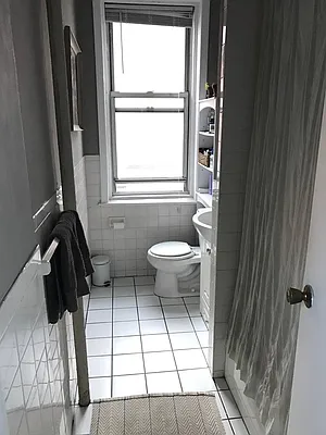 Rented by Green Line Realty | media 9