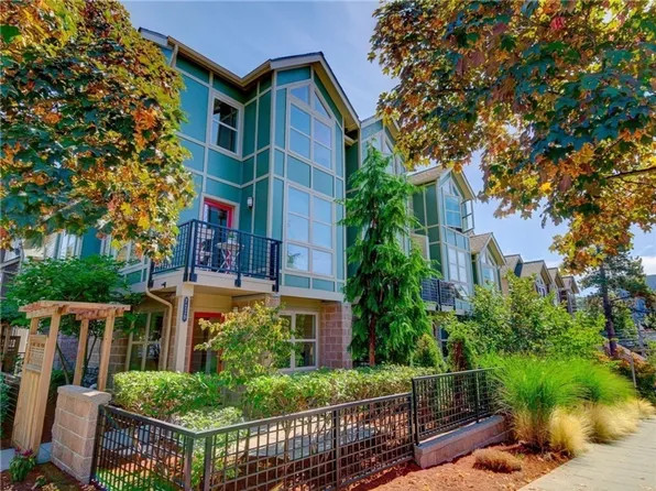 722 Nob Hill Ave N #D, Seattle, WA 98109