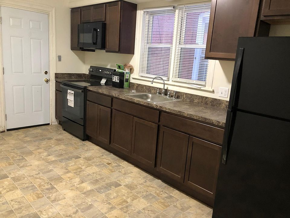New kitchen cabinetry and appliances